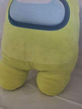 Toikido Among Us Yellow Crewmate Plush Toy